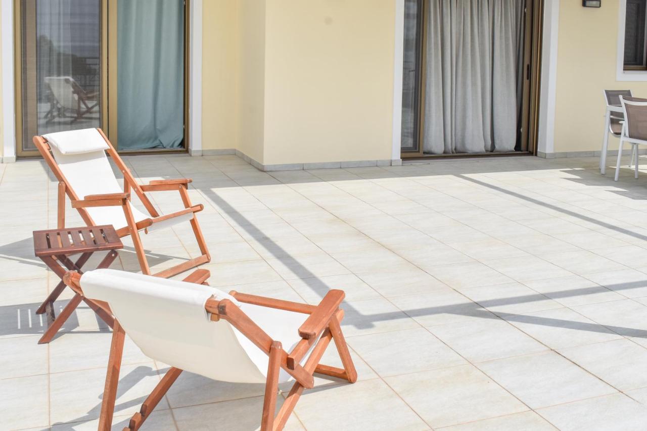 Zoe'S Flat Megali Ammos Apartamento Skiathos Town Exterior foto