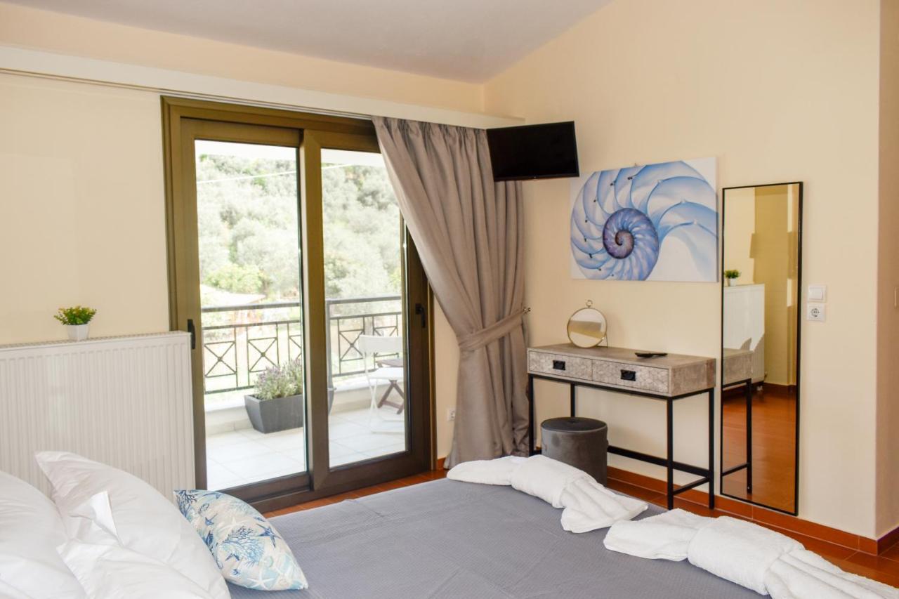 Zoe'S Flat Megali Ammos Apartamento Skiathos Town Exterior foto